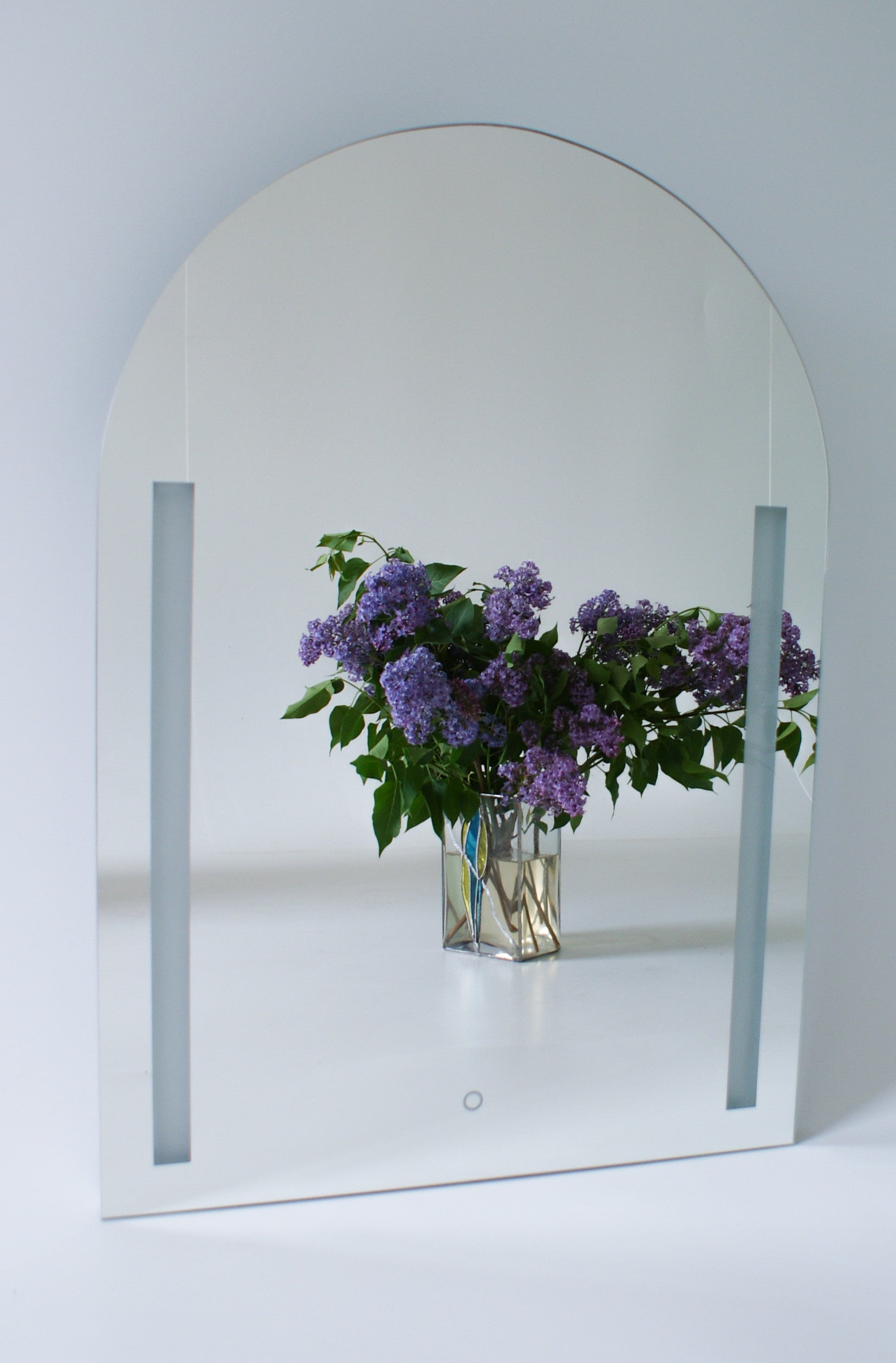 Veidrodis su Led apšvietimu H840x600