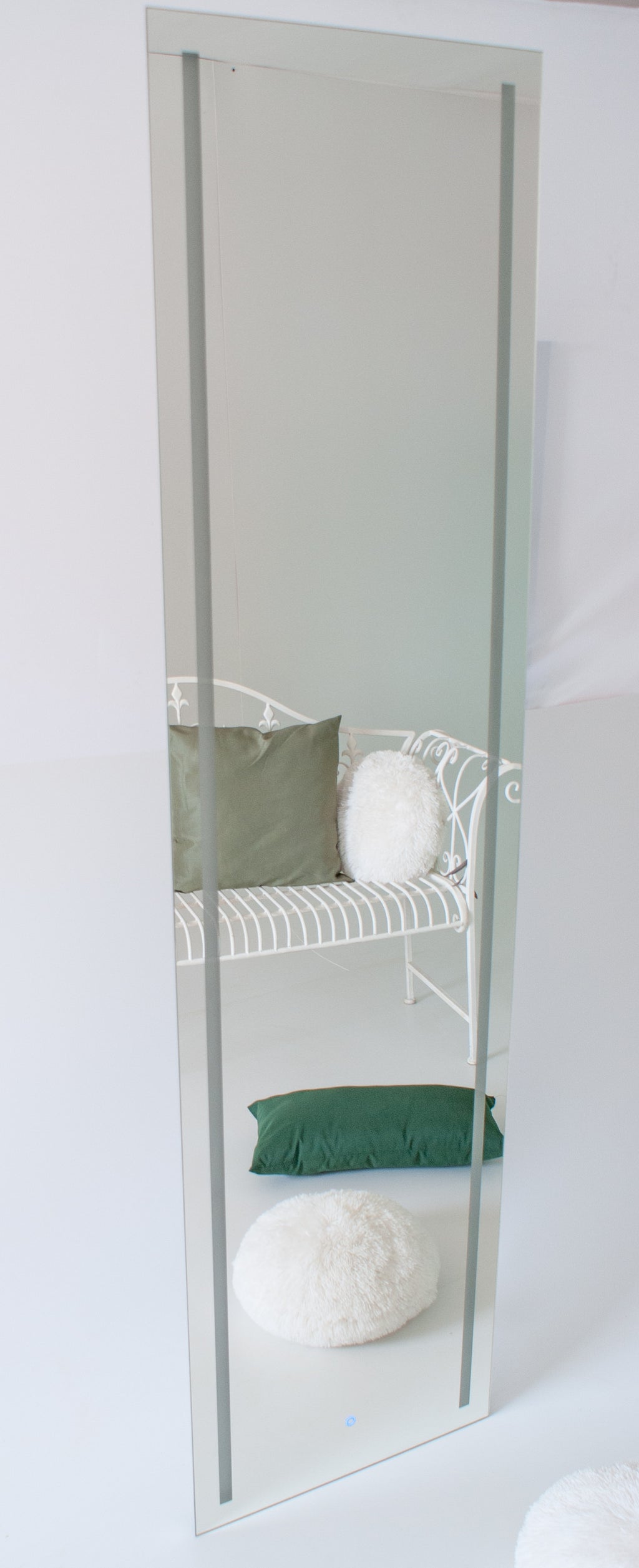 Veidrodis su Led apšvietimu 195x525