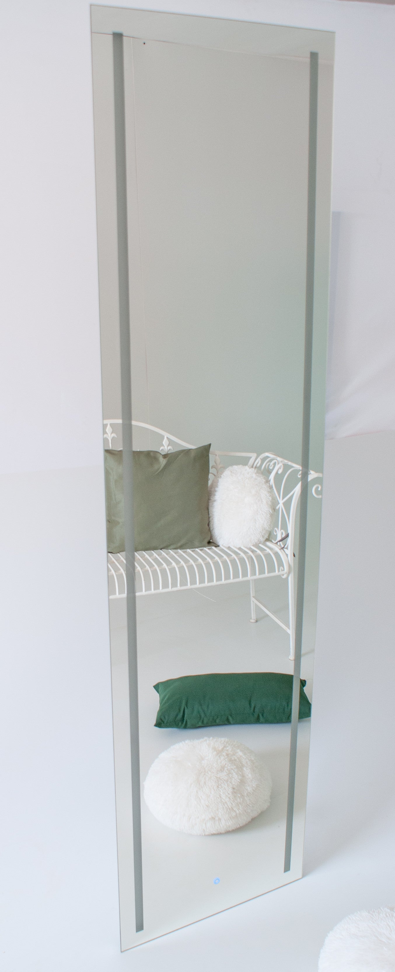 Veidrodis su Led apšvietimu 195x525