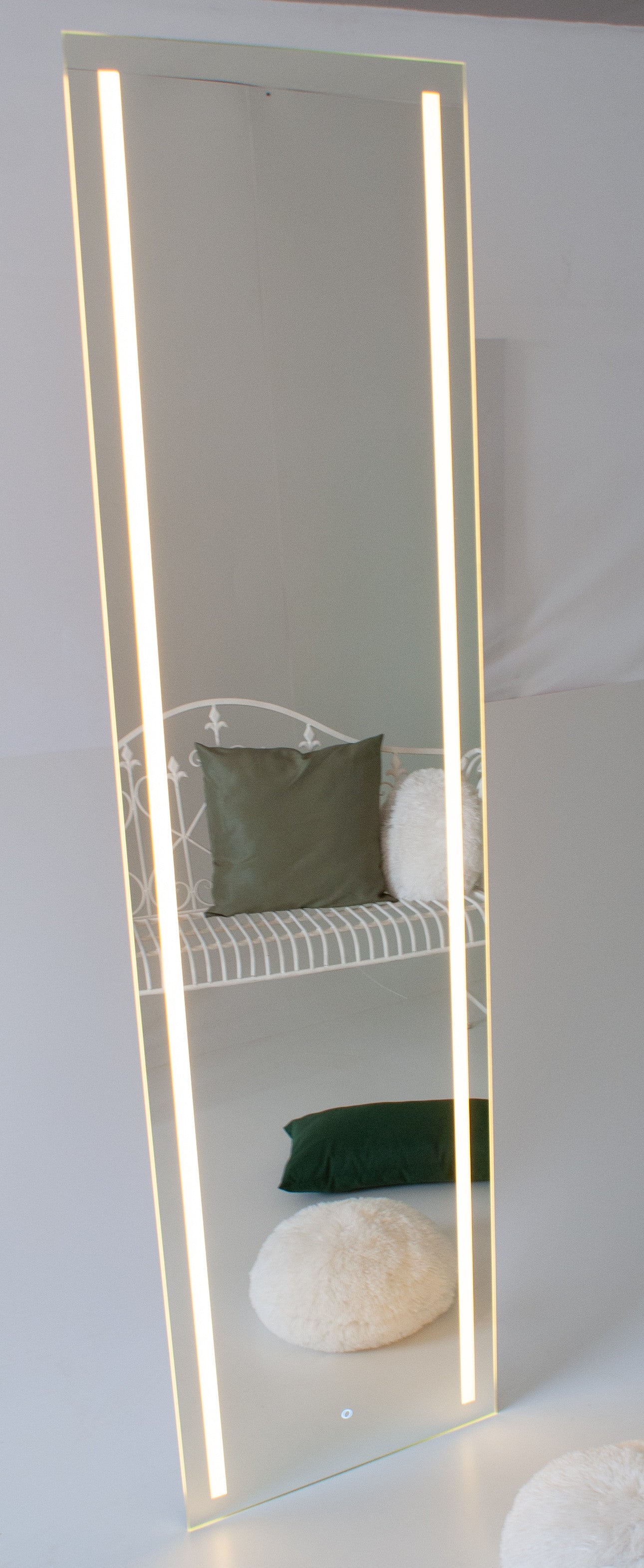 Veidrodis su Led apšvietimu 195x525