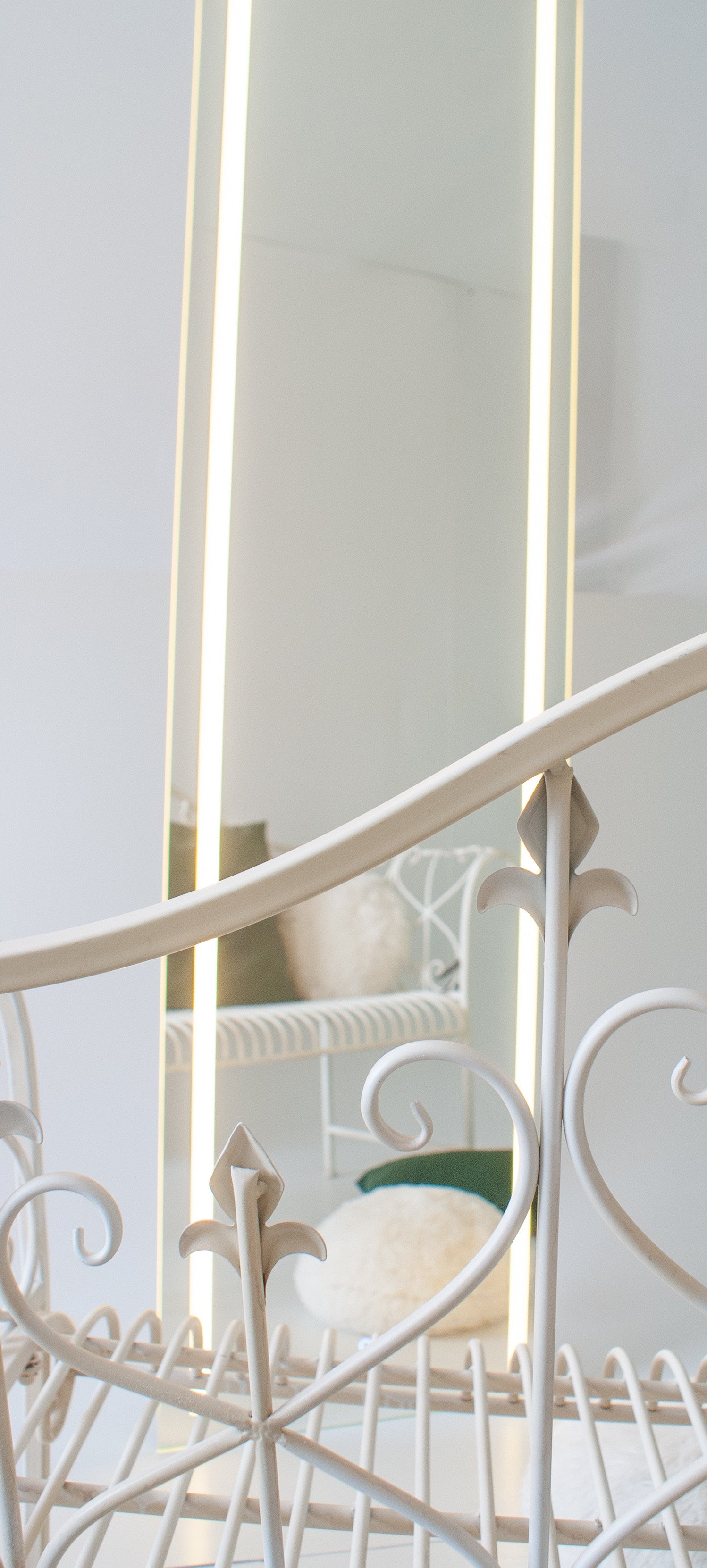 Veidrodis su Led apšvietimu 195x525