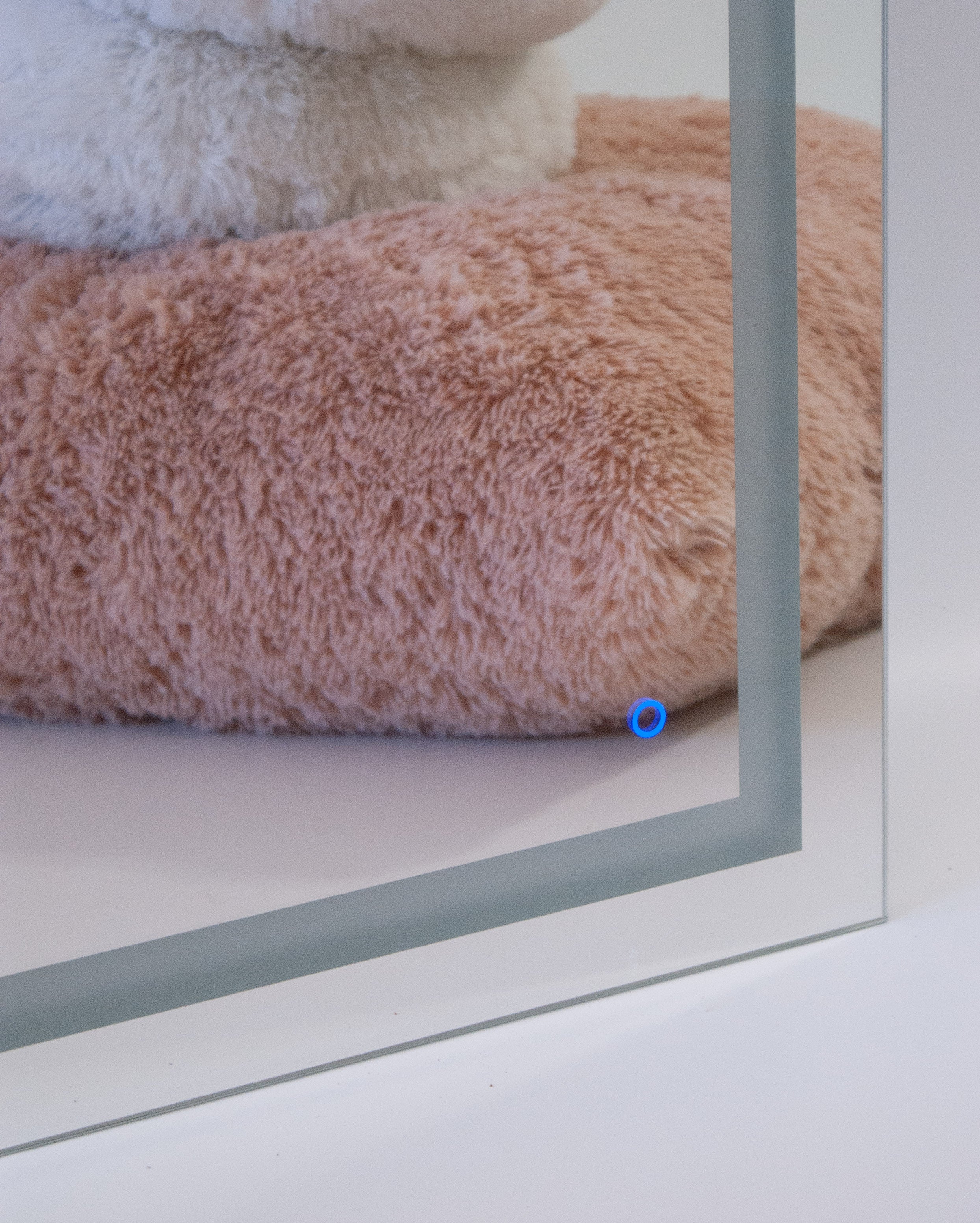 Veidrodis su Led apšvietimu 160x60