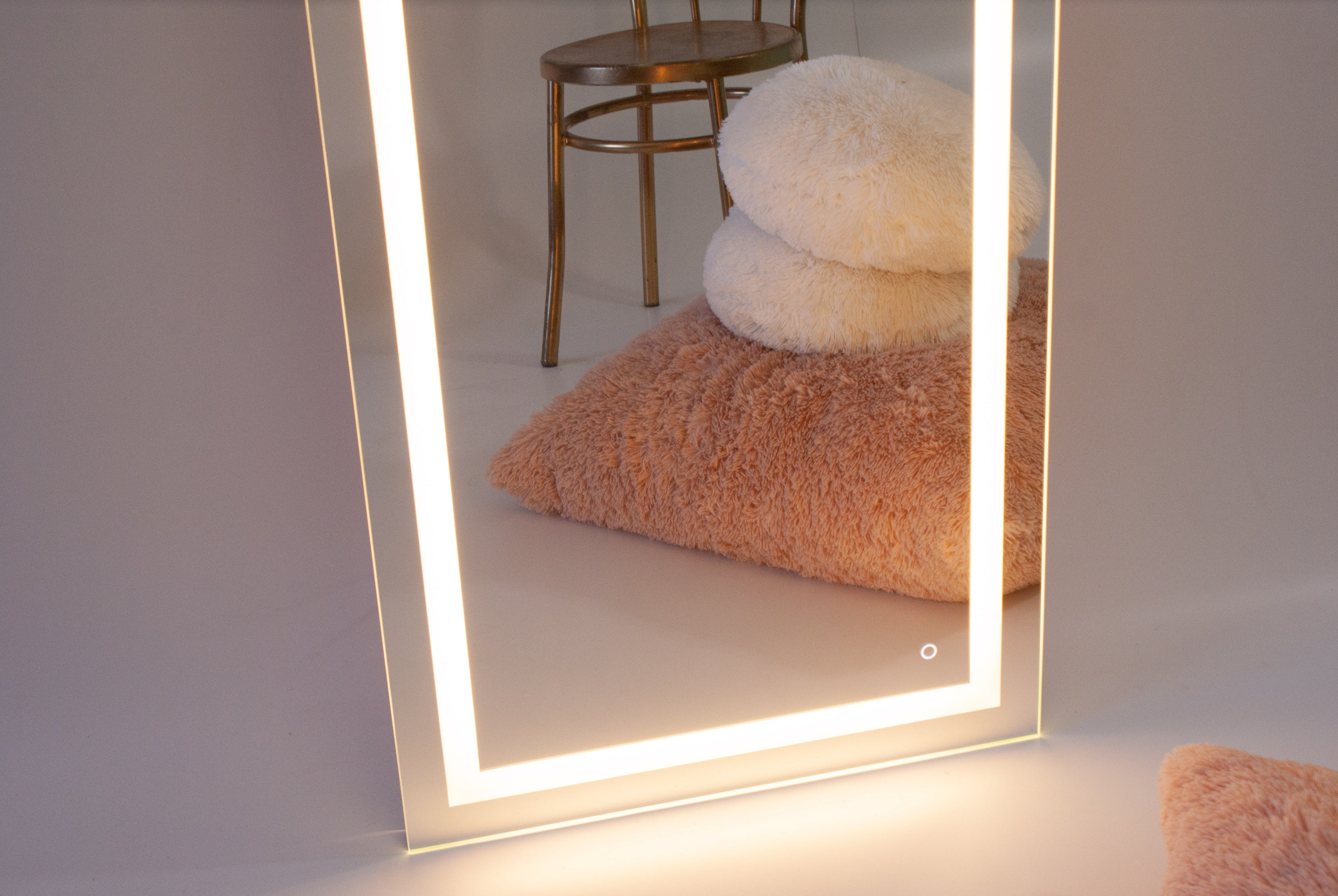 Veidrodis su Led apšvietimu 160x60