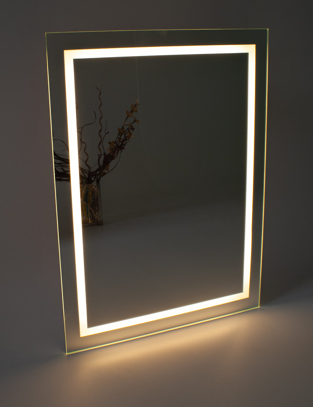 Veidrodis su Led apšvietimu 80x60 eko