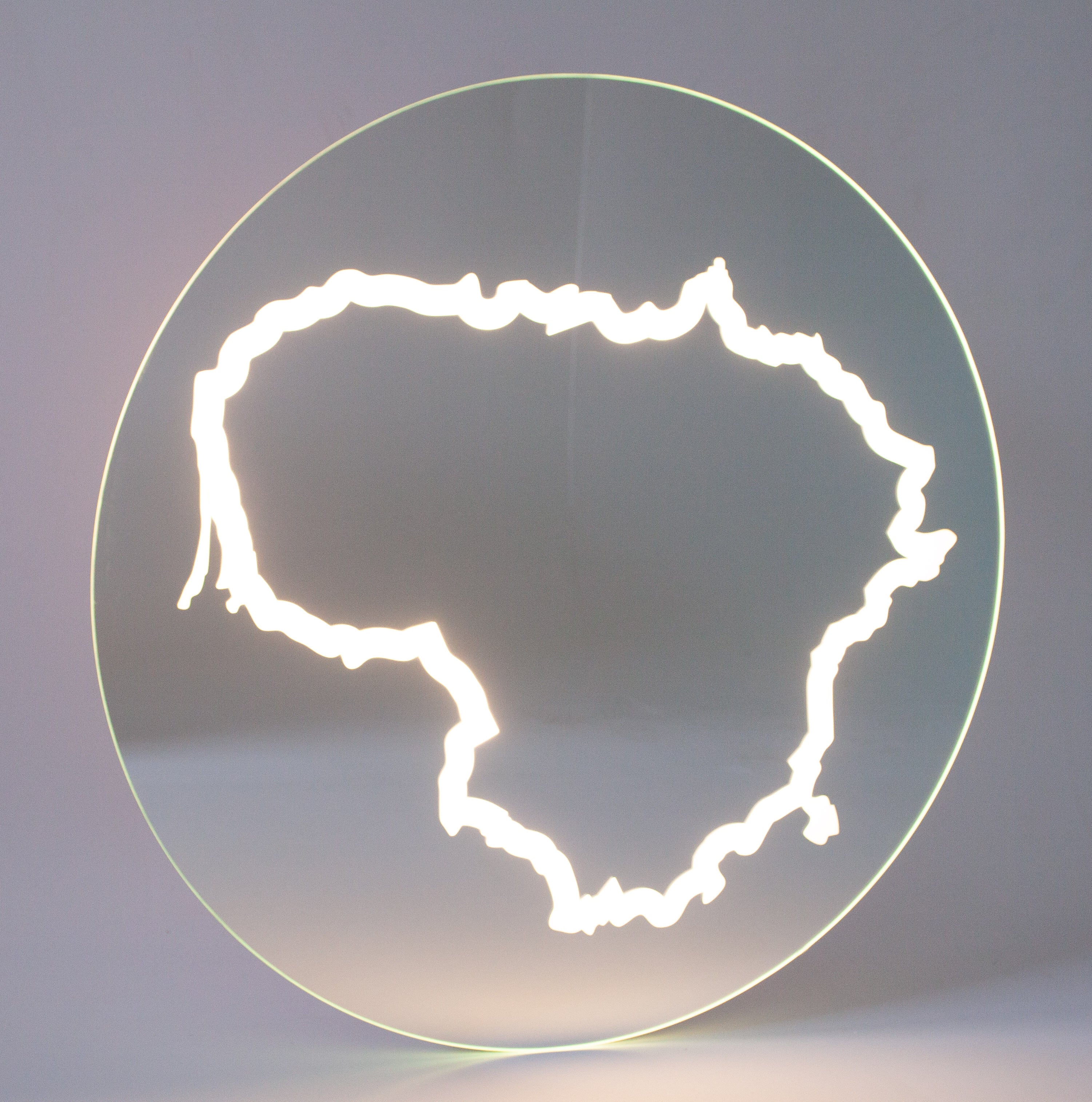 Lietuvos žemėlapis Apvalus  veidrodis su Led apšvietimu