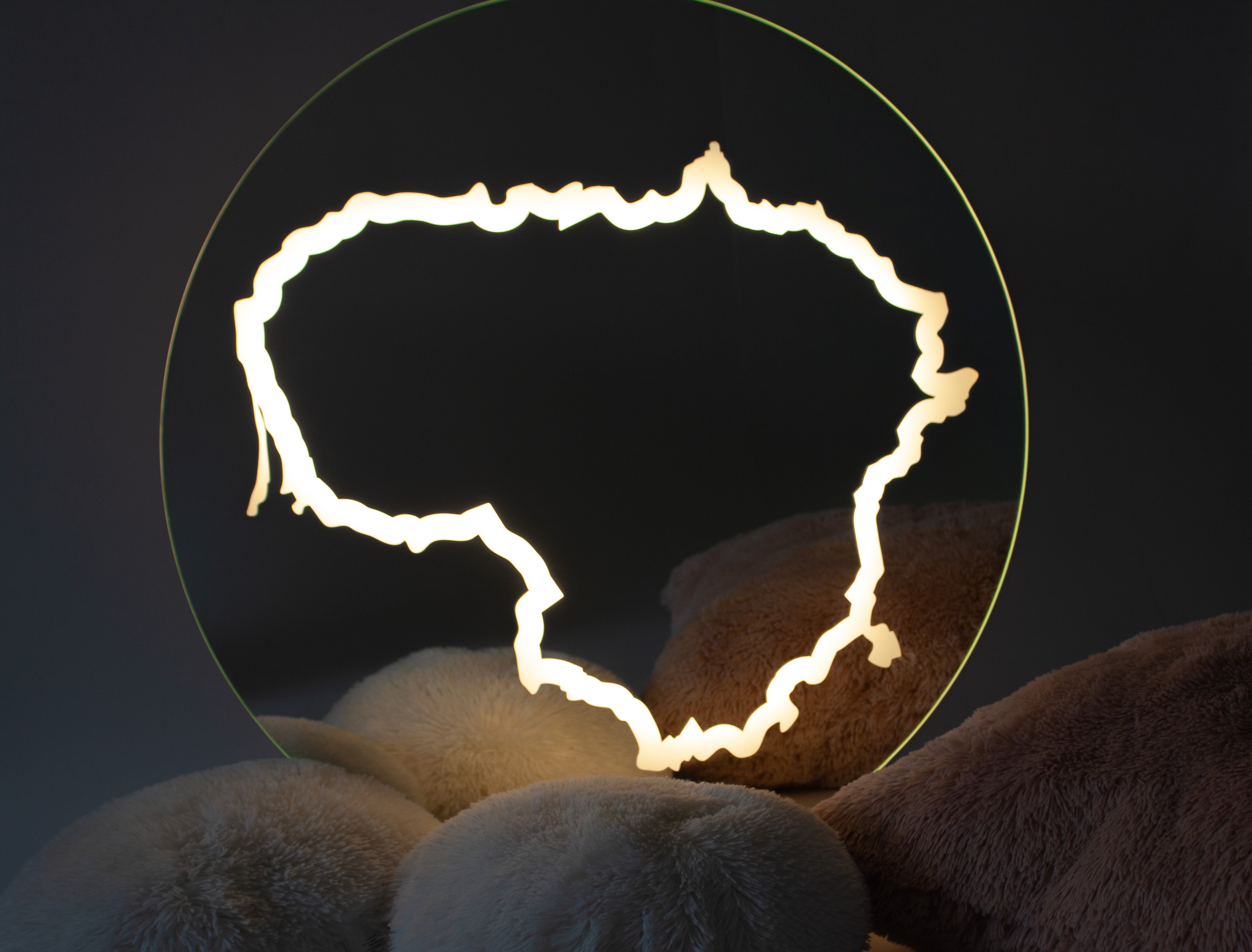 Lietuvos žemėlapis Apvalus  veidrodis su Led apšvietimu